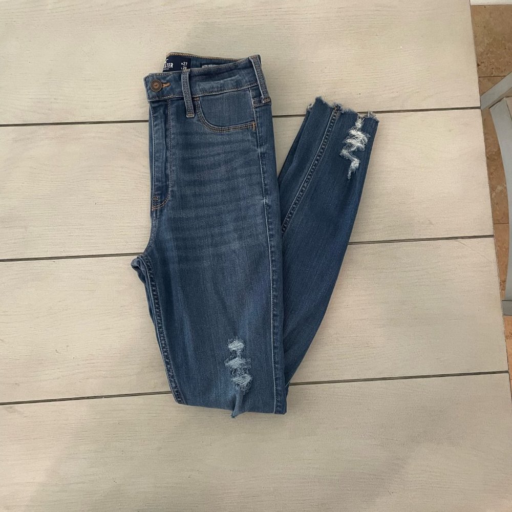 Hollister Ultra High-Rise Jegging Size 5R (27W, L28)